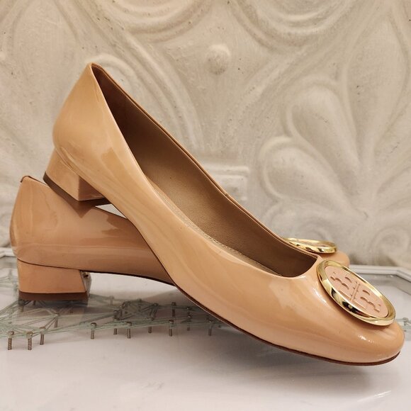 Tory Burch Patent Cream/Tan Leather 1 inch block heeled shoes. NWT. Size 8.5 - Picture 1 of 12